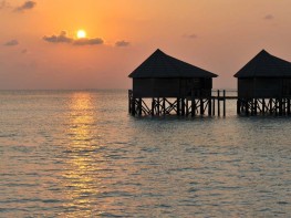 Komandoo_Sunrise_Watervilla_1280_Final